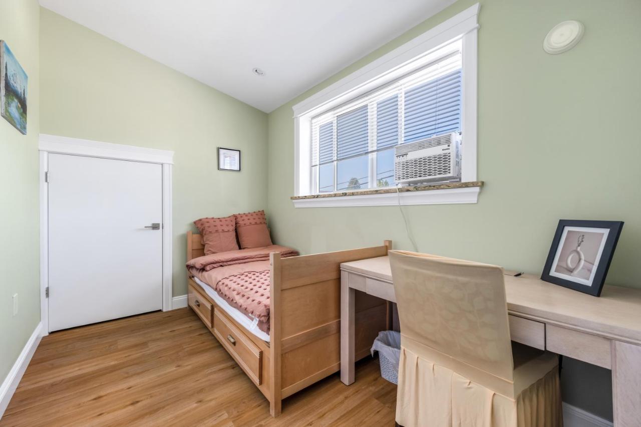 Three Bedrooms Brand New Laneway House Near Public Transit Vancouver Kültér fotó